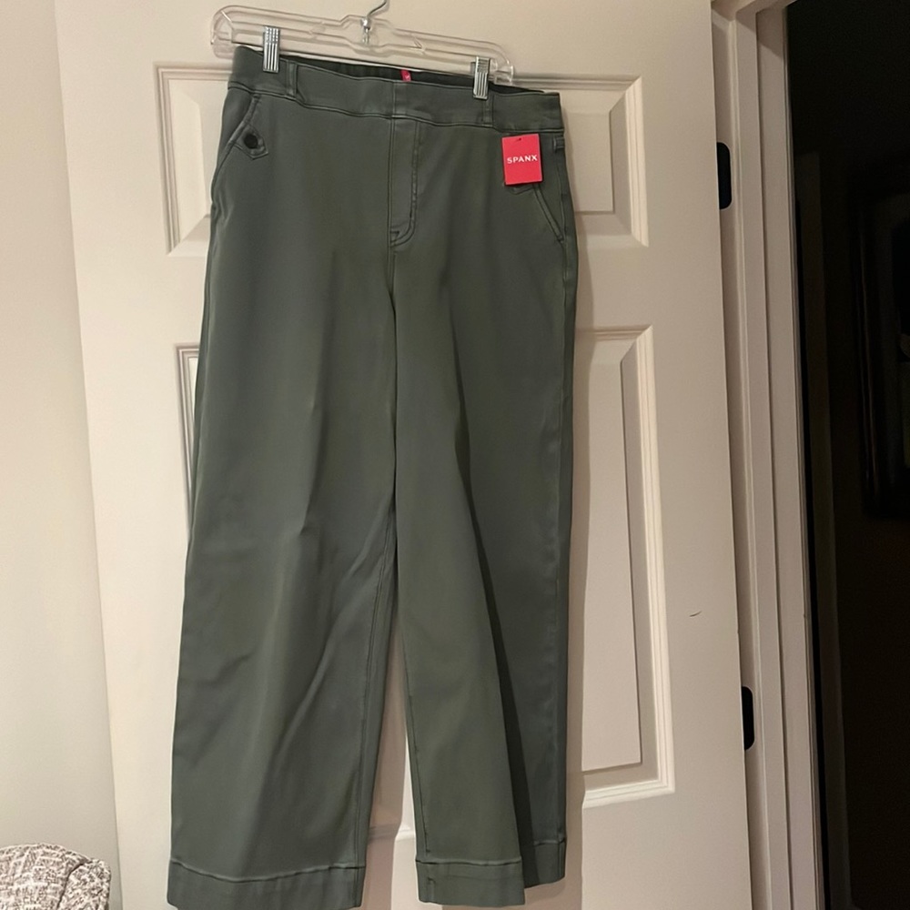NWT Spanx pants.